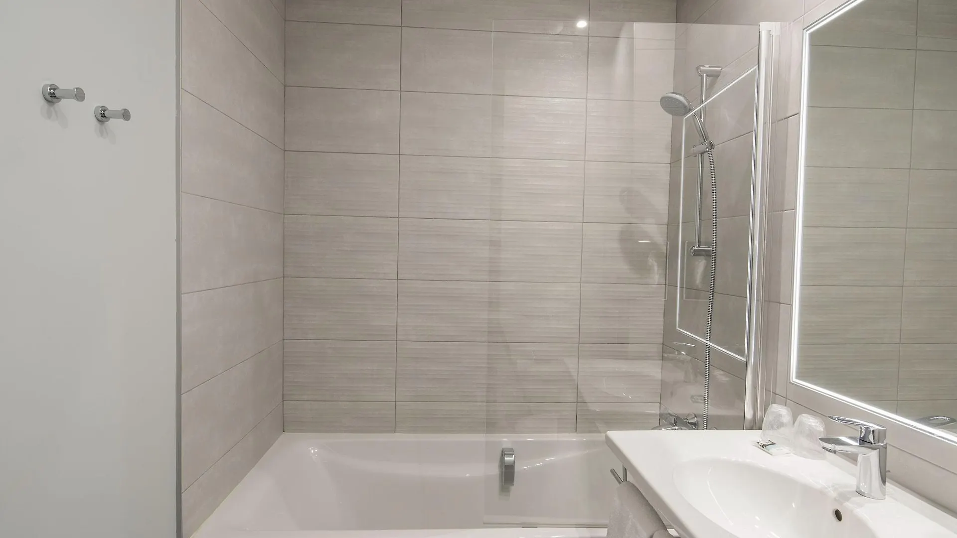 Mercure Paris Longchamp Hotel