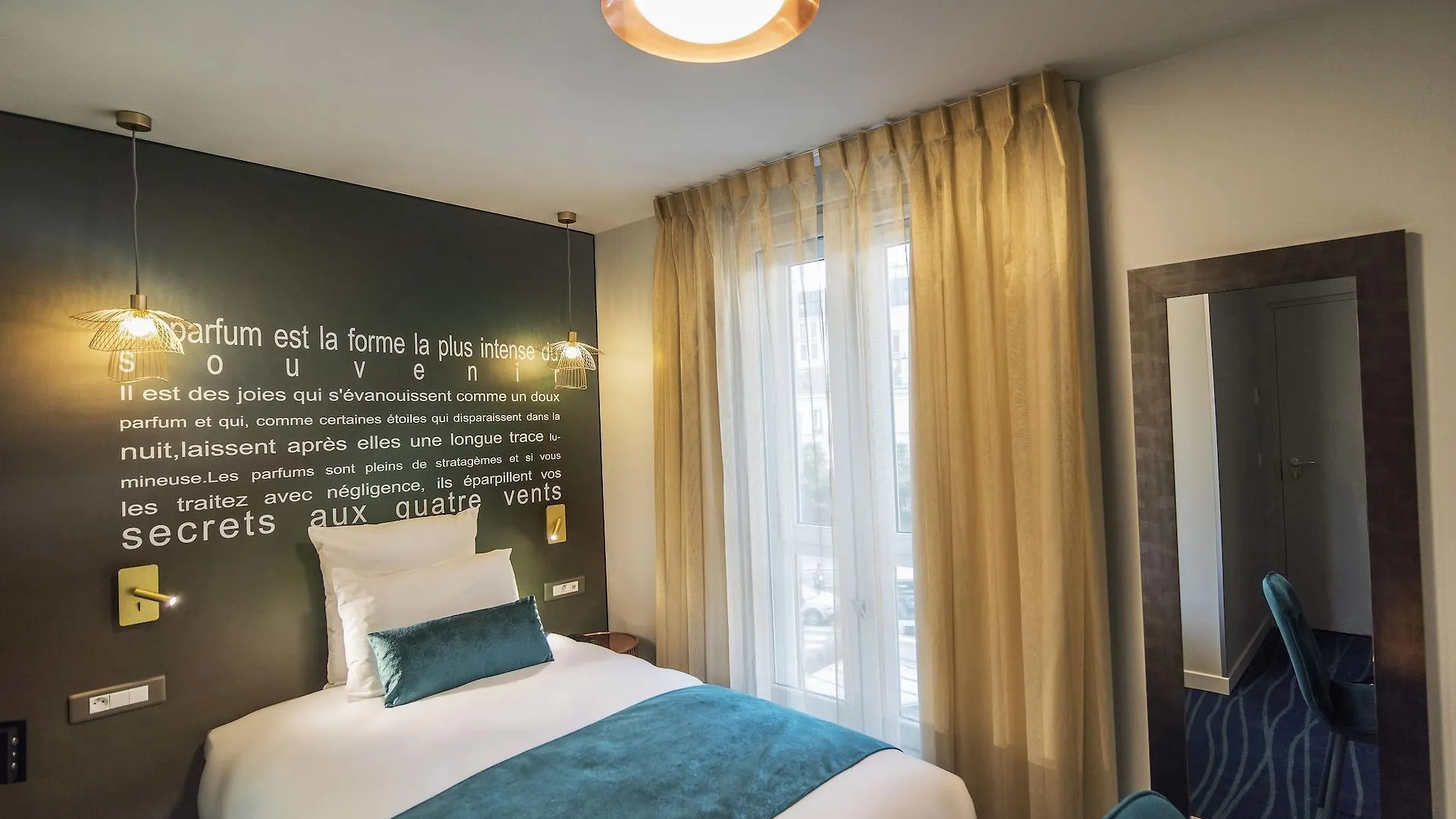 Mercure Paris Longchamp Hotel 4*